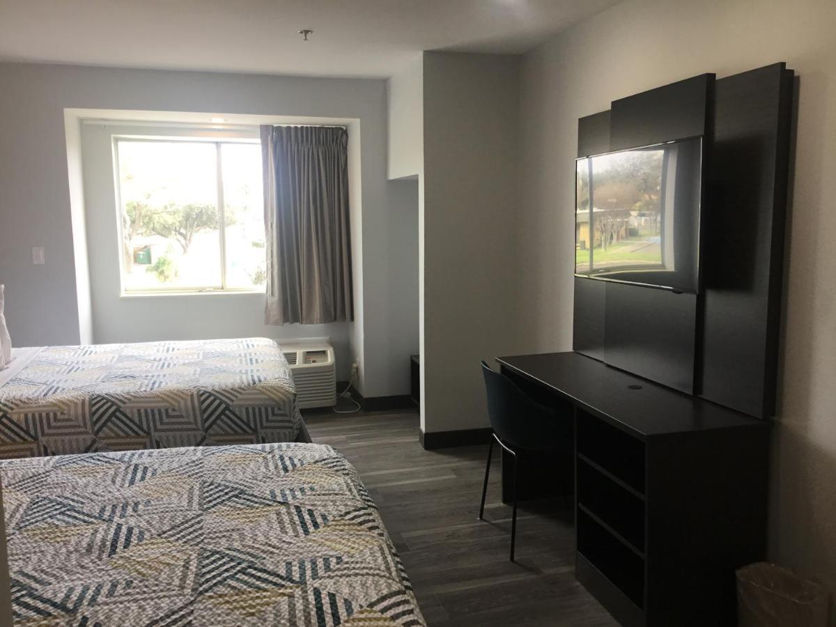 6-mcallen, Tx - East 4*