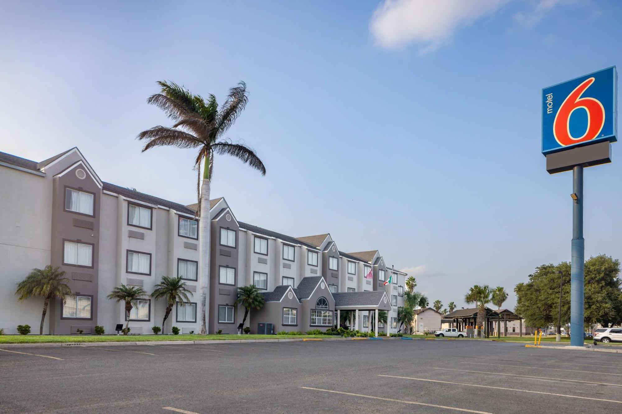 Hotel 6-mcallen, Tx - East