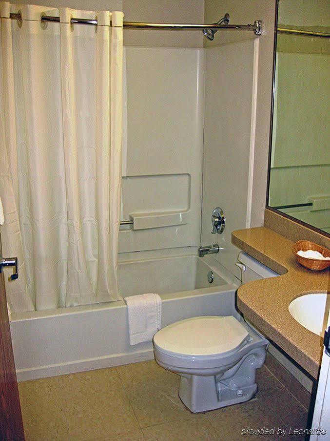 Hotel 6-mcallen, Tx - East 4*